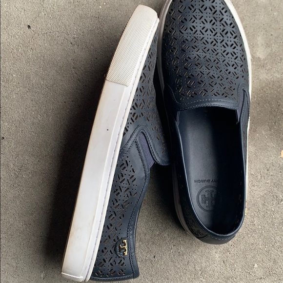 Tory Burch Perforated navy sneakers - Picture 2 of 4